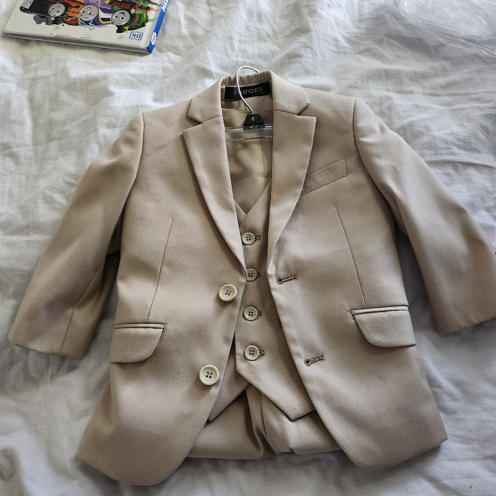 Suit